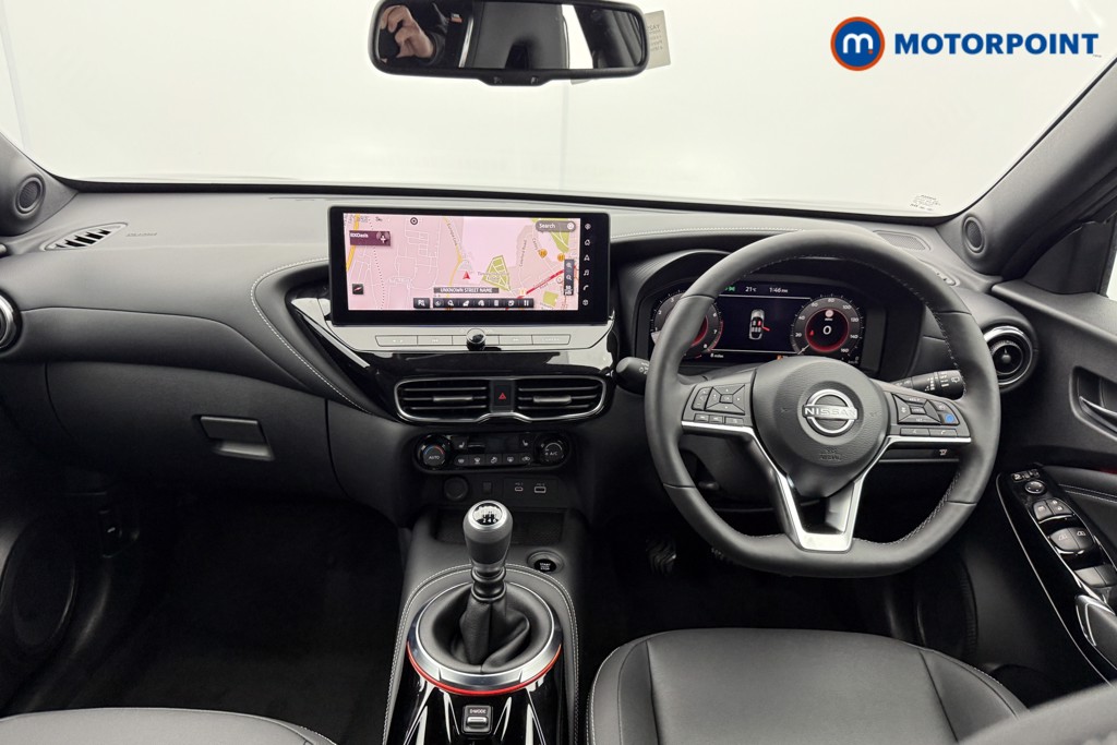 Nissan Juke Tekna Manual Petrol SUV - Stock Number (1556799) - 1st supplementary image