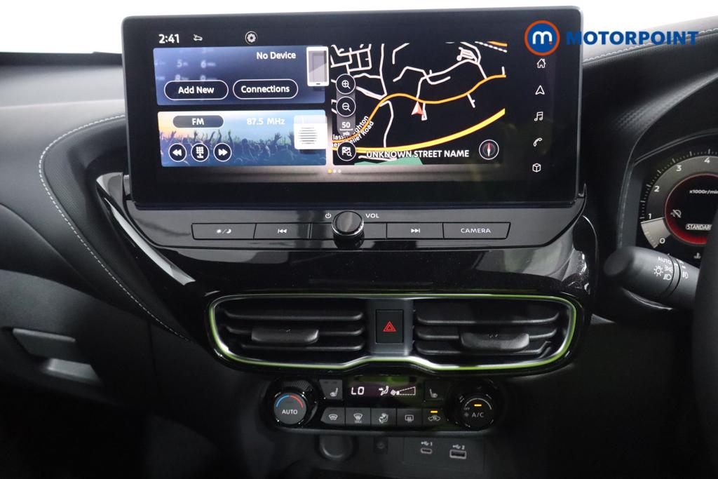 Nissan Juke Tekna Manual Petrol SUV - Stock Number (1556817) - 2nd supplementary image