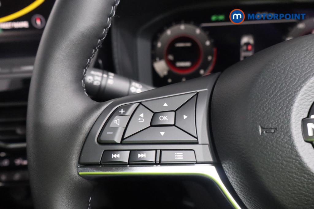 Nissan Juke Tekna Manual Petrol SUV - Stock Number (1556817) - 6th supplementary image