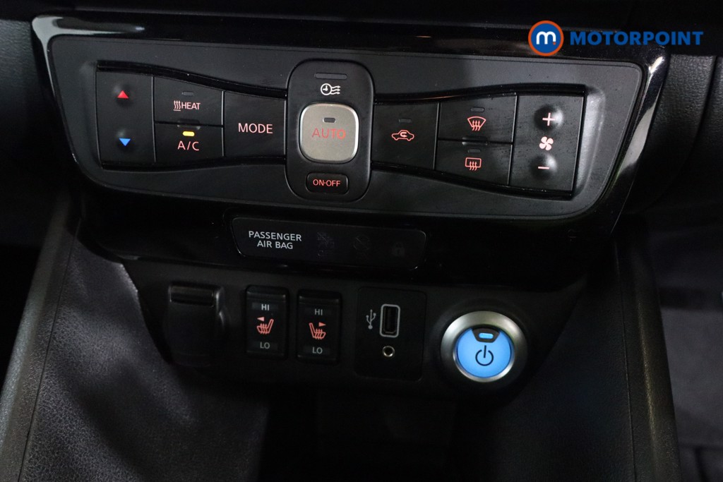 Nissan Leaf Tekna Automatic Electric Hatchback - Stock Number (1556902) - 7th supplementary image