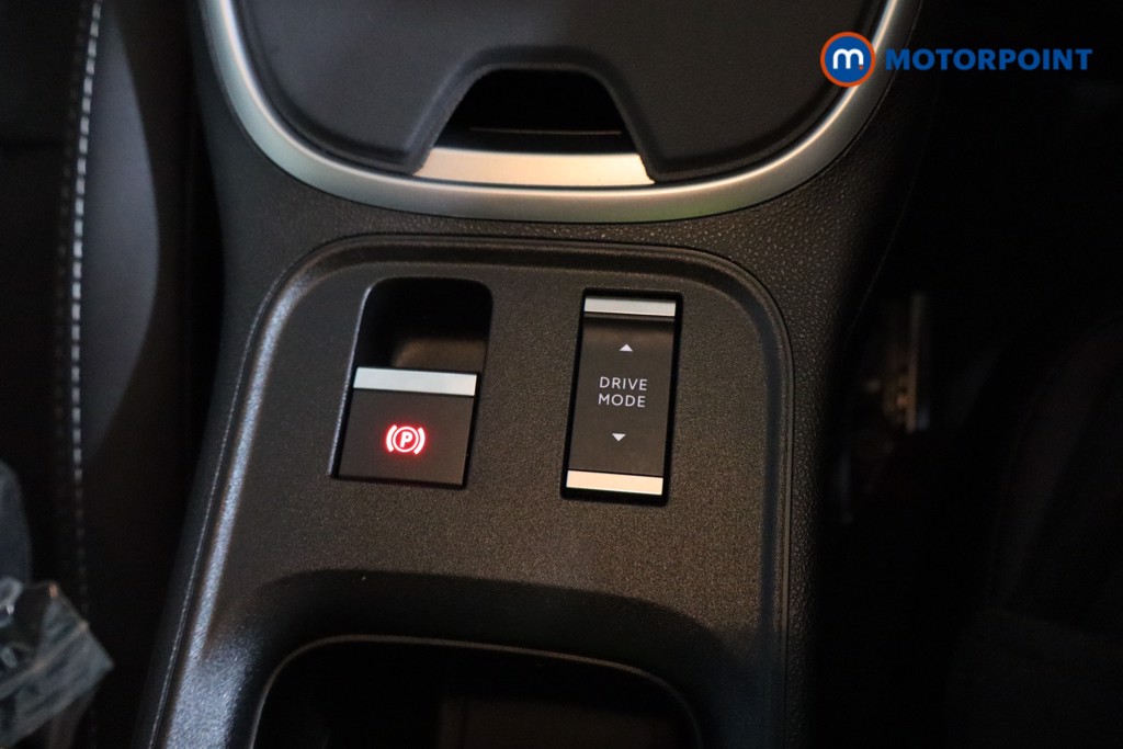 Jeep Avenger Summit Automatic Electric SUV - Stock Number (1556987) - 9th supplementary image