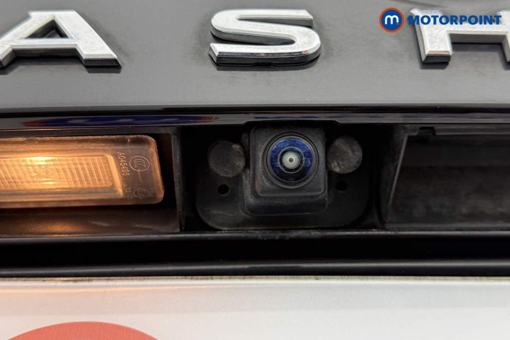 Nissan Qashqai Premiere Edition Automatic Petrol SUV - Stock Number (1557410) - 21st supplementary image
