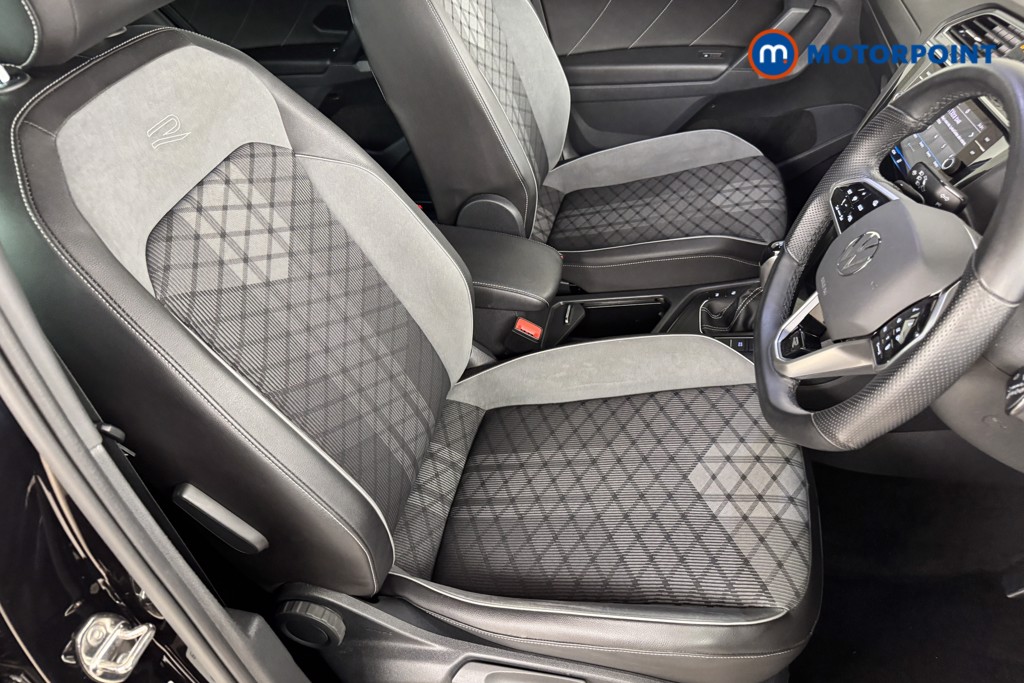 Volkswagen Tiguan R-Line Automatic Diesel SUV - Stock Number (1557411) - 5th supplementary image