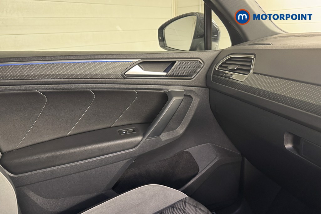 Volkswagen Tiguan R-Line Automatic Diesel SUV - Stock Number (1557411) - 12th supplementary image