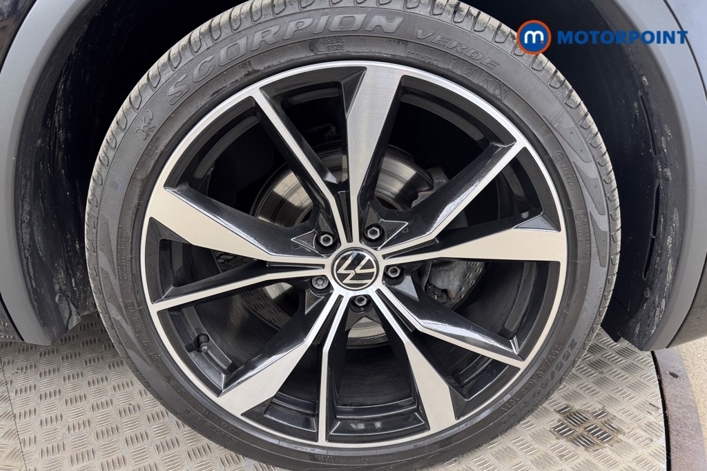 Volkswagen Tiguan R-Line Automatic Diesel SUV - Stock Number (1557411) - 22nd supplementary image