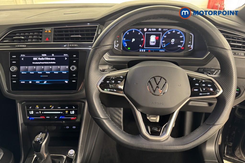 Volkswagen Tiguan R-Line Automatic Diesel SUV - Stock Number (1557411) - 1st supplementary image