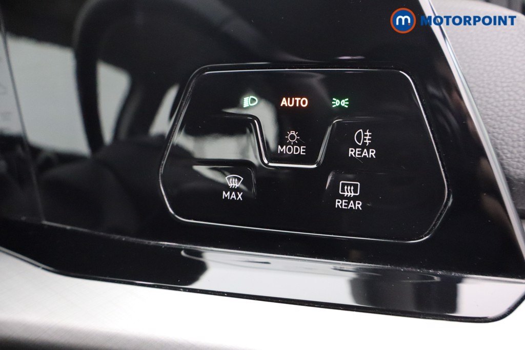 Volkswagen Golf Life Manual Petrol Hatchback - Stock Number (1543172) - 12th supplementary image