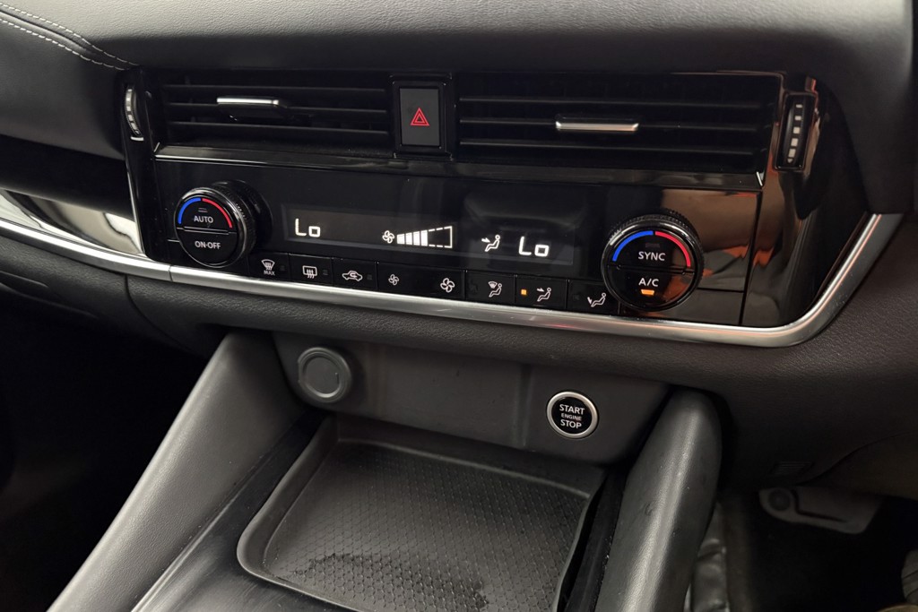 Nissan Qashqai N-Connecta Automatic Petrol SUV - Stock Number (1543669) - 9th supplementary image