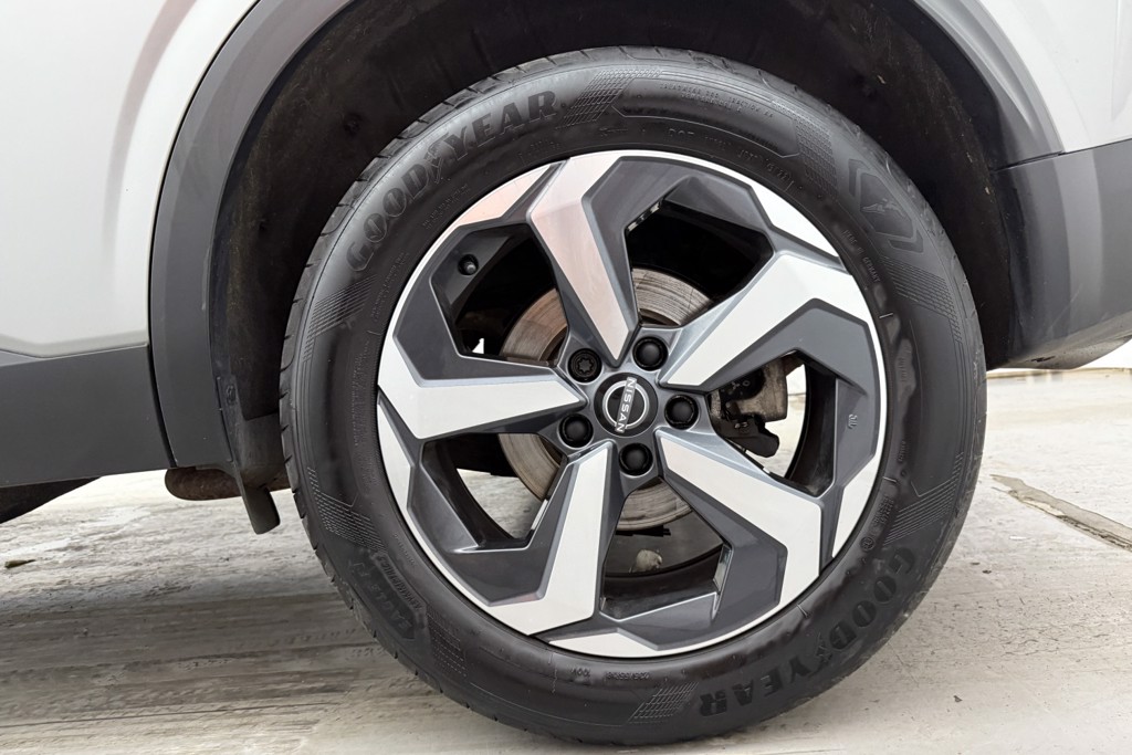 Nissan Qashqai N-Connecta Automatic Petrol SUV - Stock Number (1543669) - 30th supplementary image