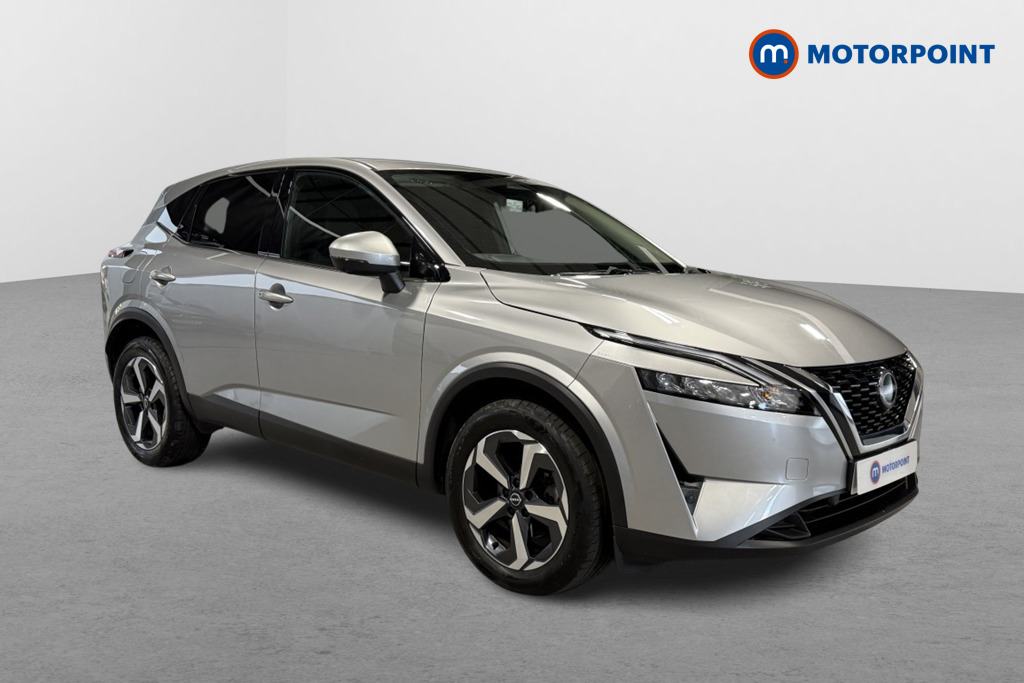 Nissan Qashqai N-Connecta Automatic Petrol SUV - Stock Number (1543669) - Drivers side front corner