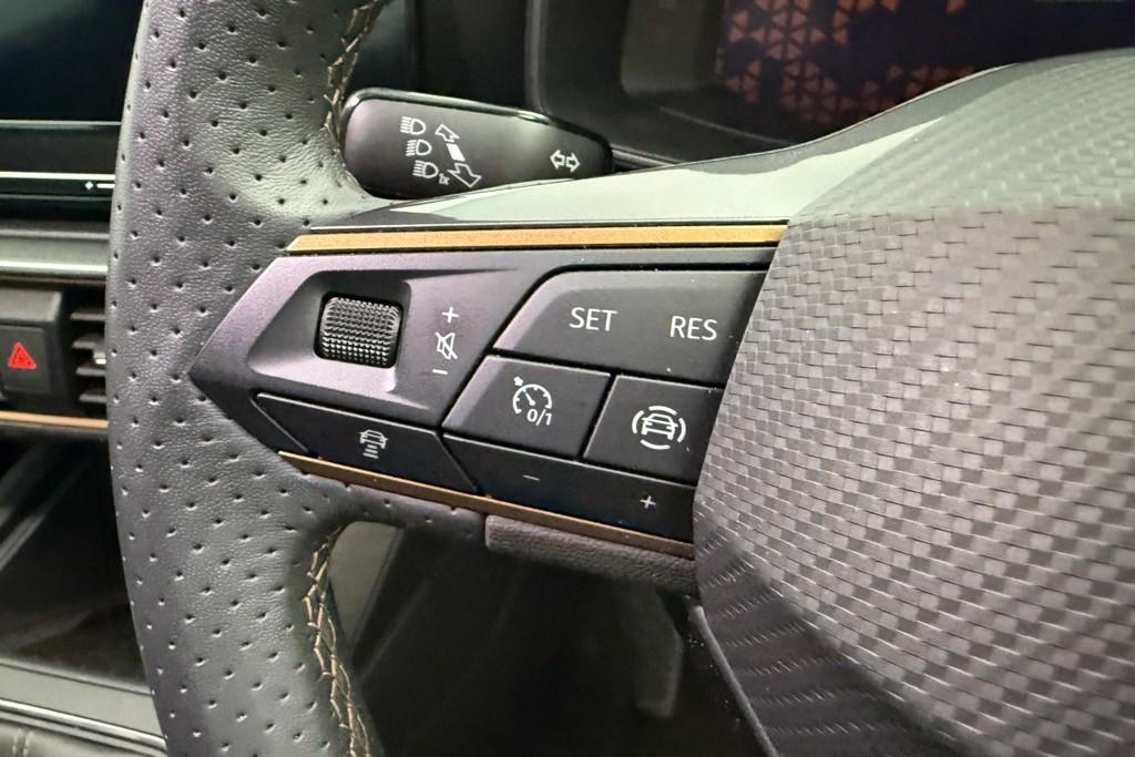 Cupra Leon V1 Manual Petrol Hatchback - Stock Number (1543704) - 3rd supplementary image