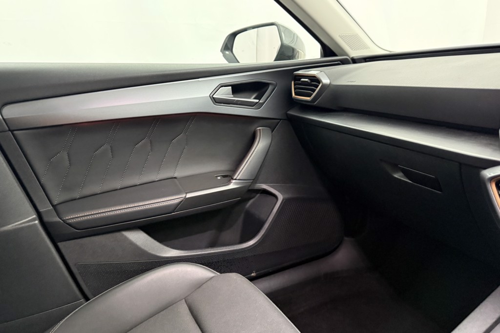 Cupra Leon V1 Manual Petrol Hatchback - Stock Number (1543704) - 16th supplementary image