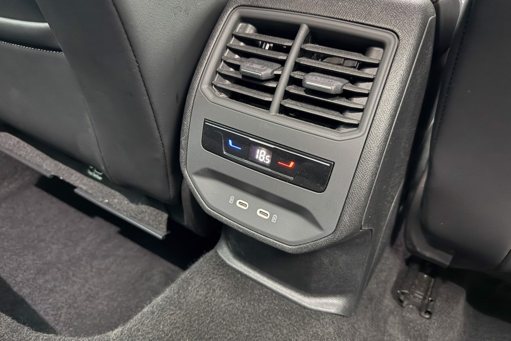 Cupra Leon V1 Manual Petrol Hatchback - Stock Number (1543704) - 24th supplementary image