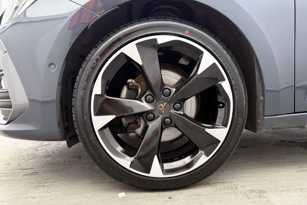 Cupra Leon V1 Manual Petrol Hatchback - Stock Number (1543704) - 33rd supplementary image