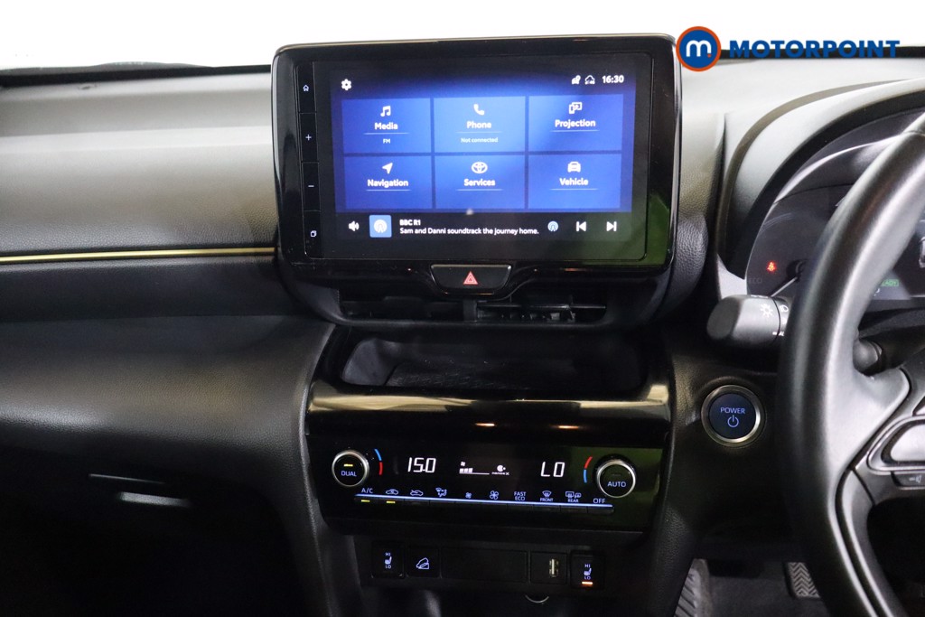 Toyota Yaris Cross Dynamic Automatic Petrol-Electric Hybrid Estate - Stock Number (1545432) - 3rd supplementary image