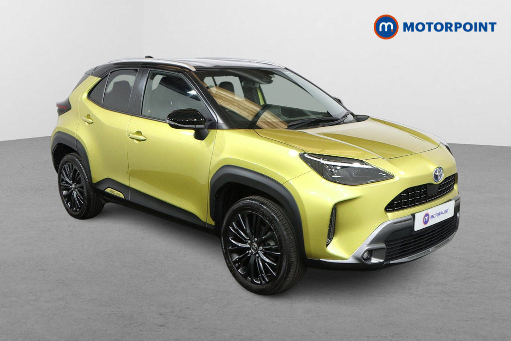Toyota Yaris Cross Dynamic Automatic Petrol-Electric Hybrid Estate - Stock Number (1545432) - Drivers side front corner