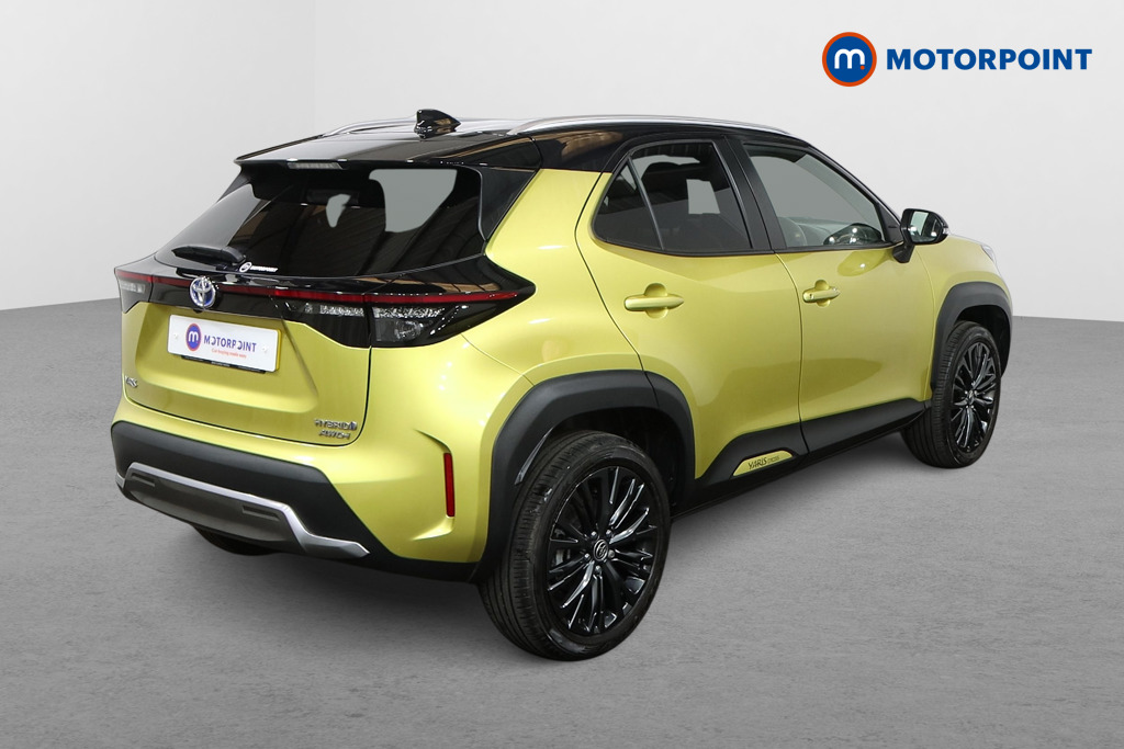 Toyota Yaris Cross Dynamic Automatic Petrol-Electric Hybrid Estate - Stock Number (1545432) - Drivers side rear corner
