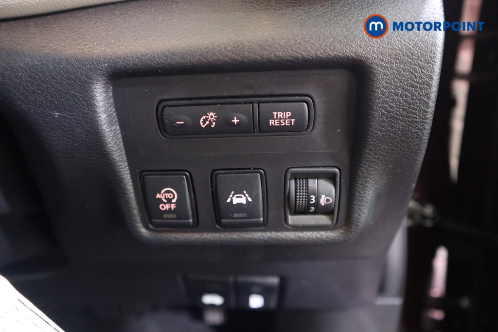Nissan Micra Acenta Automatic Petrol Hatchback - Stock Number (1547131) - 9th supplementary image