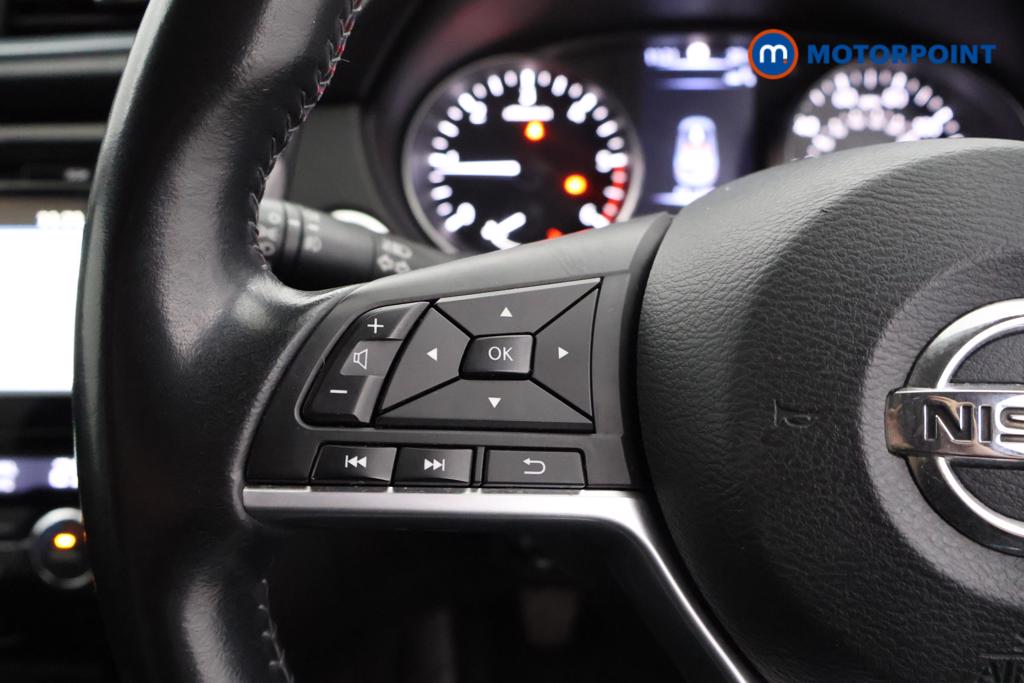 Nissan Qashqai N-Connecta Manual Diesel SUV - Stock Number (1547817) - 2nd supplementary image