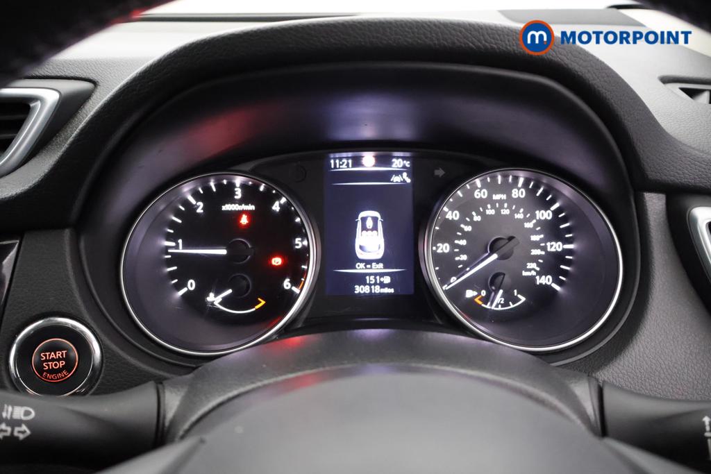 Nissan Qashqai N-Connecta Manual Diesel SUV - Stock Number (1547817) - 4th supplementary image
