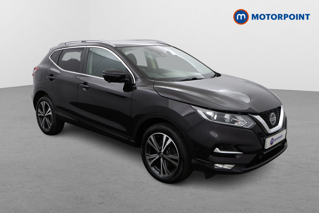 Nissan Qashqai N-Connecta Manual Diesel SUV - Stock Number (1547817) - Drivers side front corner