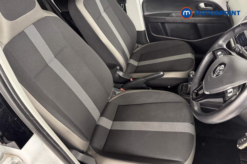 Volkswagen UP High Up Manual Petrol Hatchback - Stock Number (1549211) - 5th supplementary image