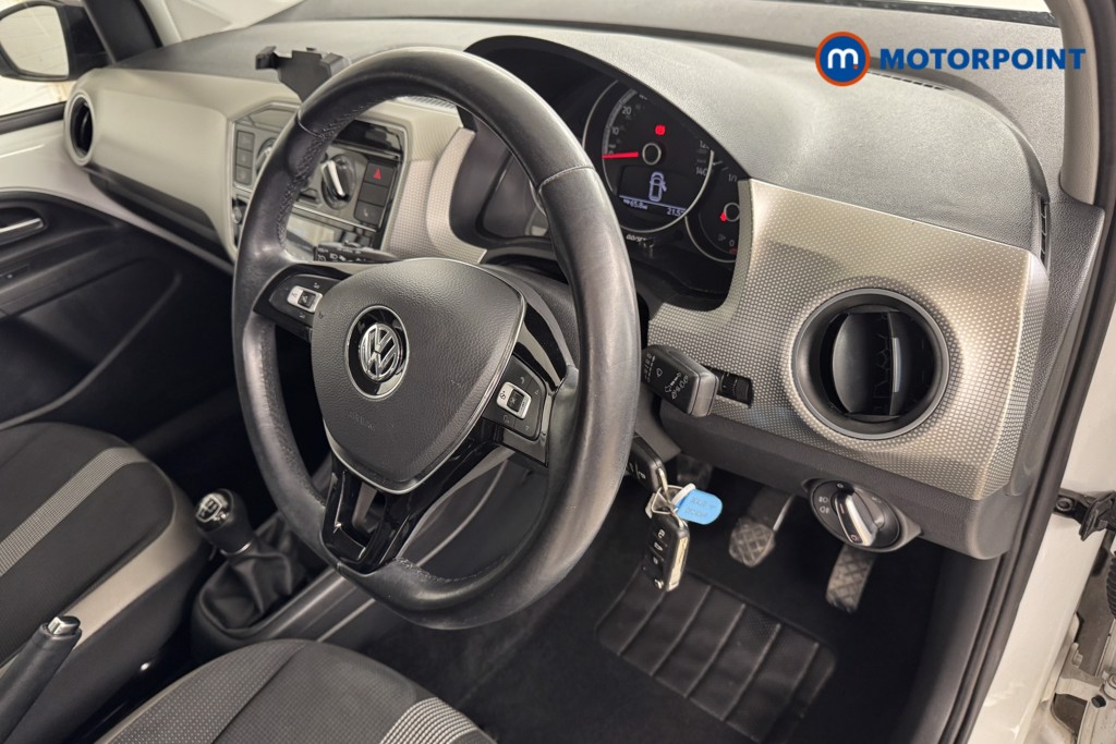 Volkswagen UP High Up Manual Petrol Hatchback - Stock Number (1549211) - 7th supplementary image