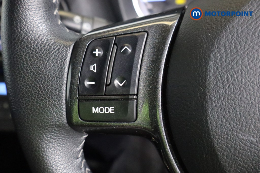 Toyota Yaris Y20 Automatic Petrol-Electric Hybrid Hatchback - Stock Number (1550252) - 9th supplementary image