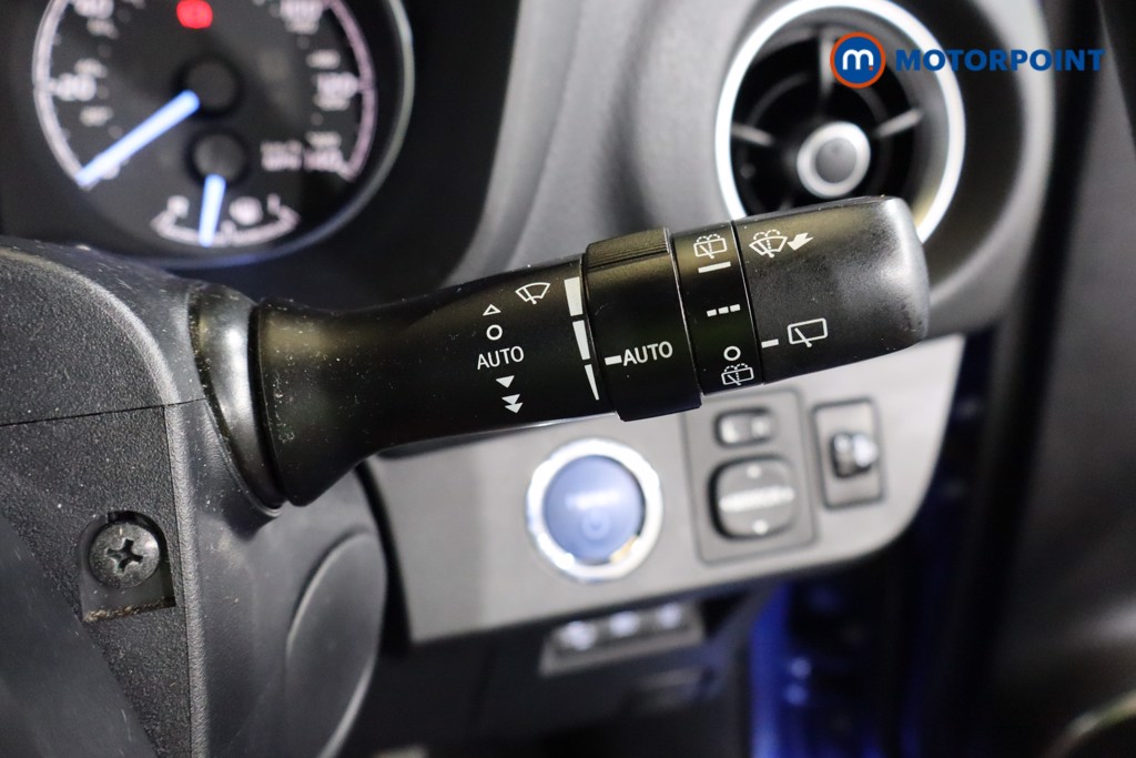 Toyota Yaris Y20 Automatic Petrol-Electric Hybrid Hatchback - Stock Number (1550252) - 12th supplementary image