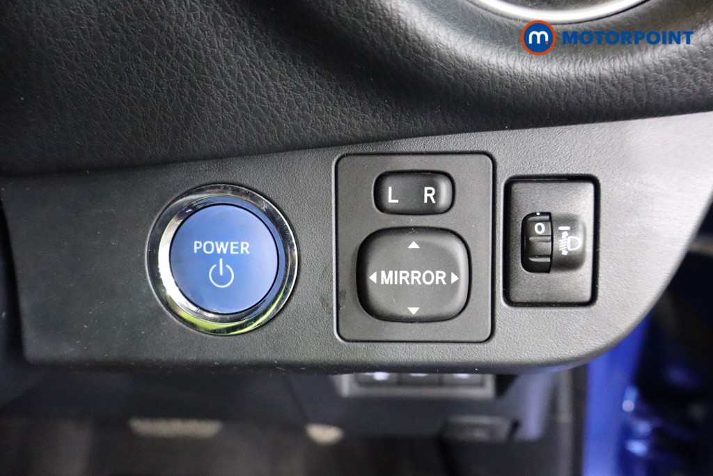 Toyota Yaris Y20 Automatic Petrol-Electric Hybrid Hatchback - Stock Number (1550252) - 14th supplementary image
