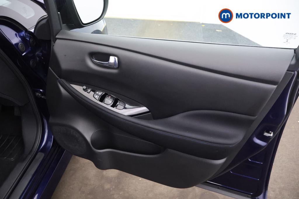 Nissan Leaf N-Connecta Automatic Electric Hatchback - Stock Number (1551332) - 8th supplementary image