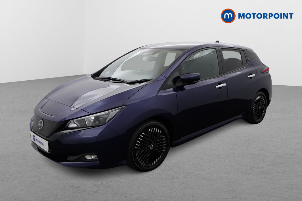 Nissan Leaf N-Connecta Automatic Electric Hatchback - Stock Number (1551332) - Passenger side front corner