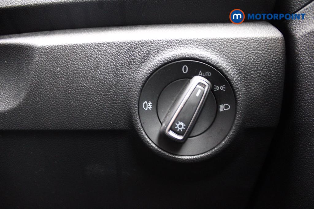 Volkswagen T-Roc SE Manual Petrol SUV - Stock Number (1551565) - 16th supplementary image