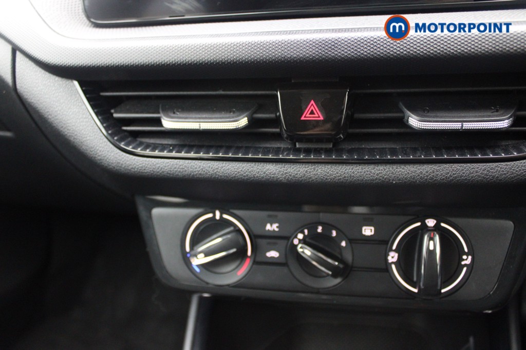 Skoda Fabia Colour Edition Manual Petrol Hatchback - Stock Number (1551880) - 9th supplementary image