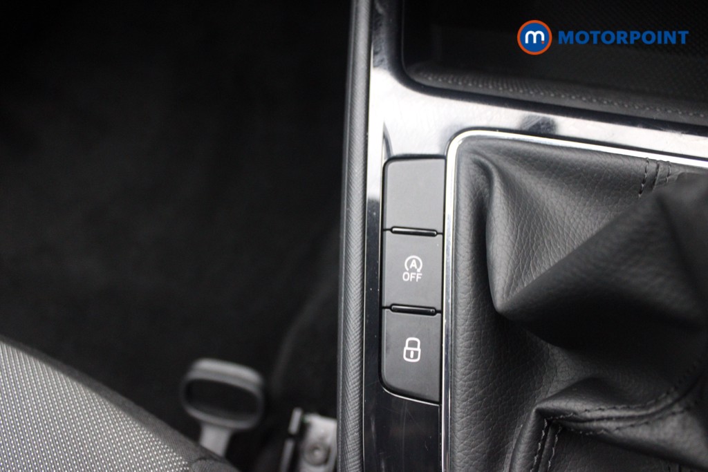 Skoda Fabia Colour Edition Manual Petrol Hatchback - Stock Number (1551880) - 10th supplementary image
