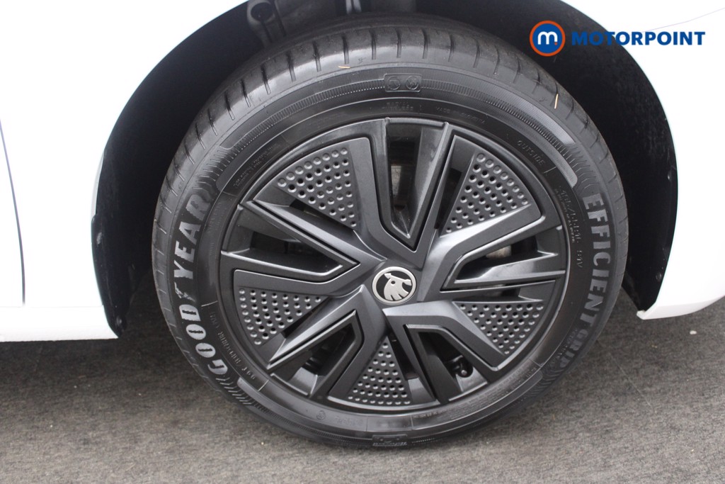 Skoda Fabia Colour Edition Manual Petrol Hatchback - Stock Number (1551880) - 17th supplementary image