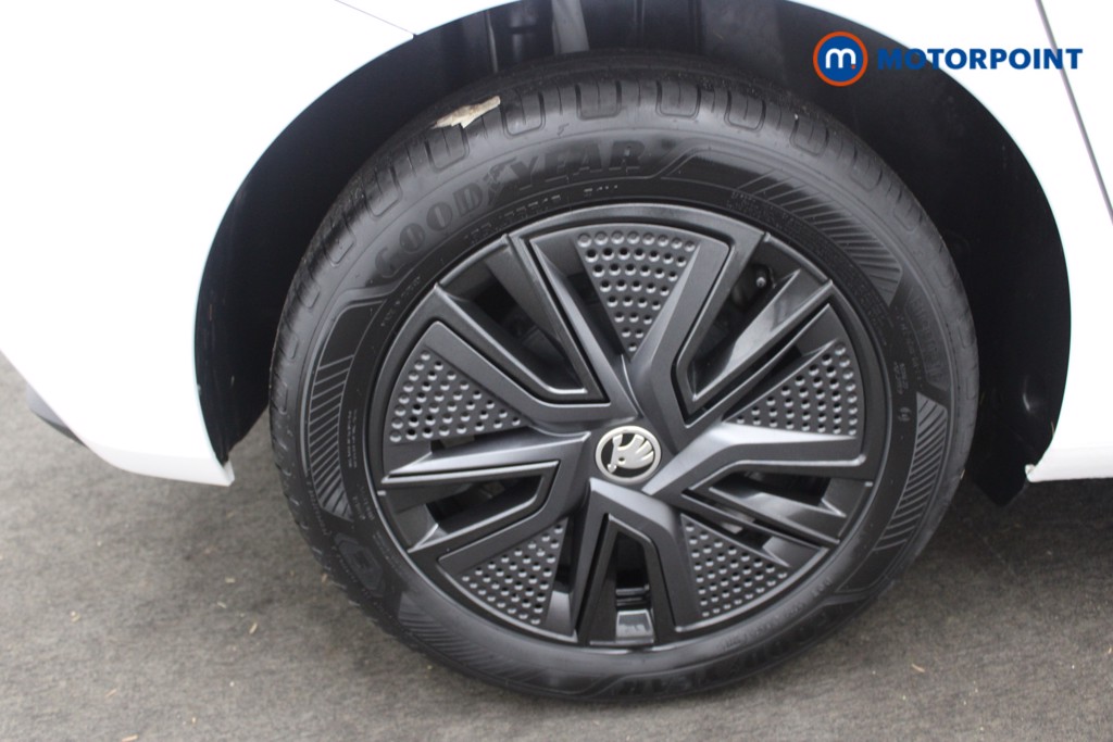 Skoda Fabia Colour Edition Manual Petrol Hatchback - Stock Number (1551880) - 19th supplementary image