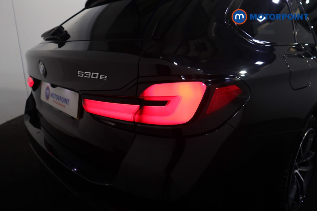 BMW 5 Series M Sport Automatic Petrol Plug-In Hybrid Estate - Stock Number (1552053) - 24th supplementary image