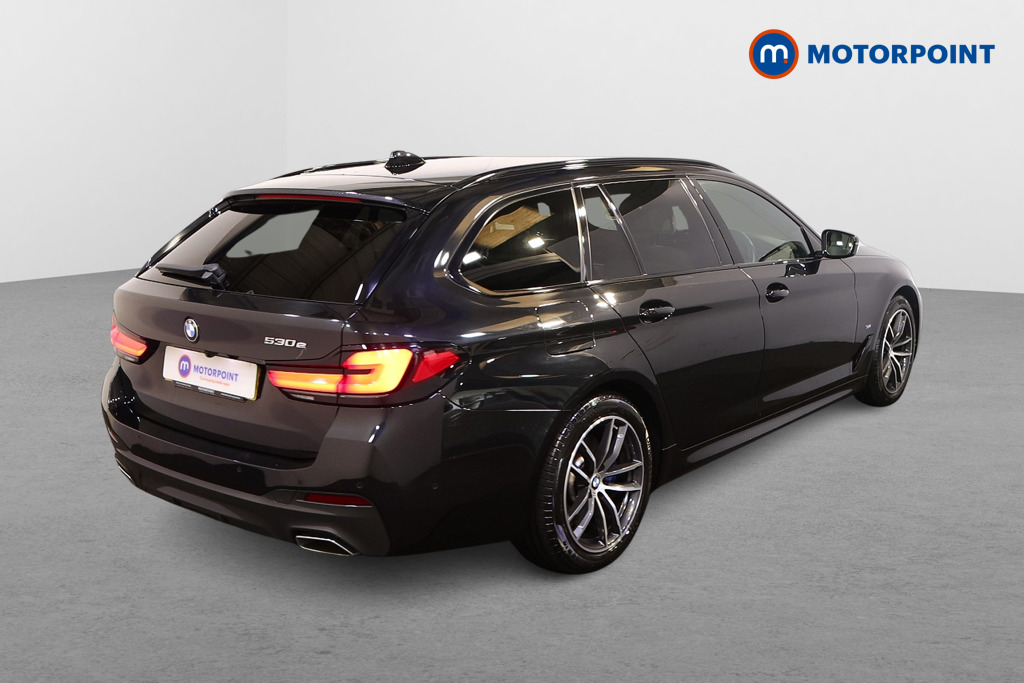 BMW 5 Series M Sport Automatic Petrol Plug-In Hybrid Estate - Stock Number (1552053) - Drivers side rear corner