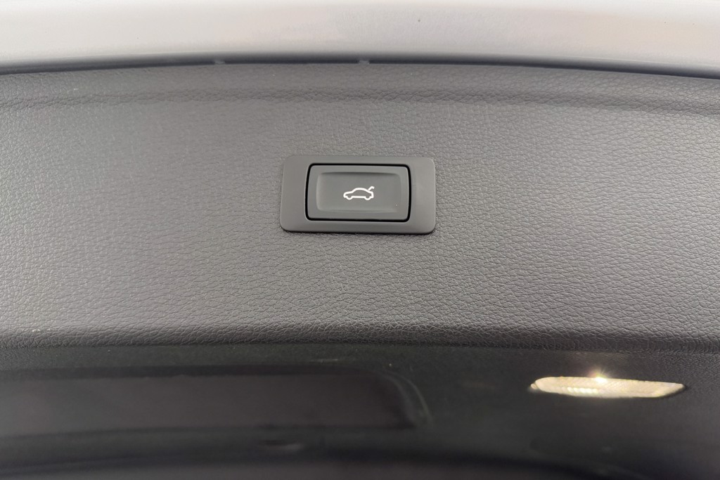 Audi Q5 S Line Automatic Diesel SUV - Stock Number (1552158) - 27th supplementary image