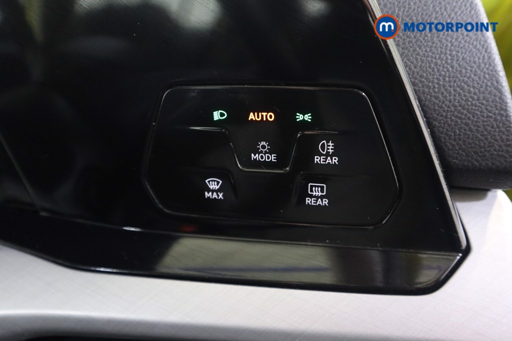 Volkswagen Golf Life Manual Diesel Hatchback - Stock Number (1552799) - 8th supplementary image