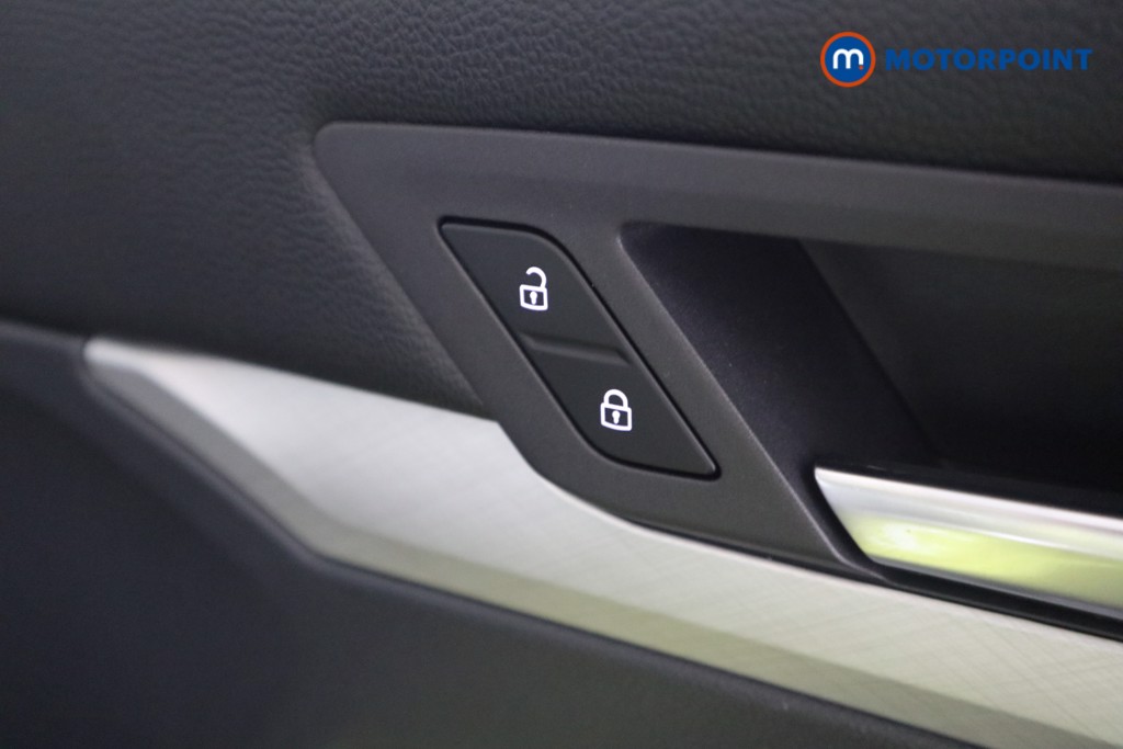 Volkswagen Golf Life Manual Diesel Hatchback - Stock Number (1552799) - 10th supplementary image