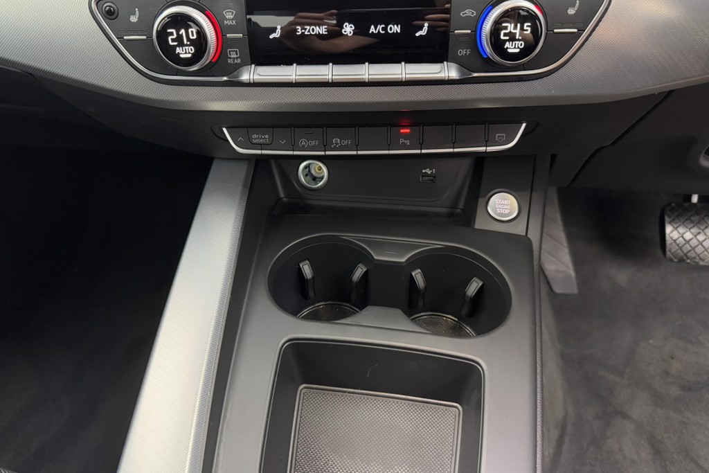 Audi A4 Technik Automatic Petrol Saloon - Stock Number (1552835) - 13th supplementary image