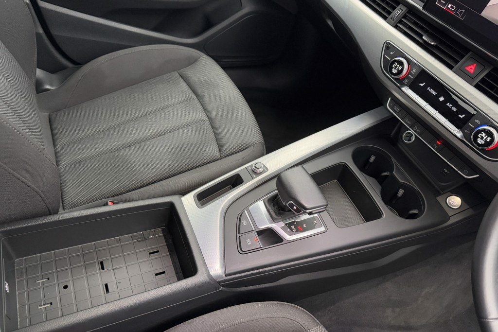 Audi A4 Technik Automatic Petrol Saloon - Stock Number (1552835) - 15th supplementary image