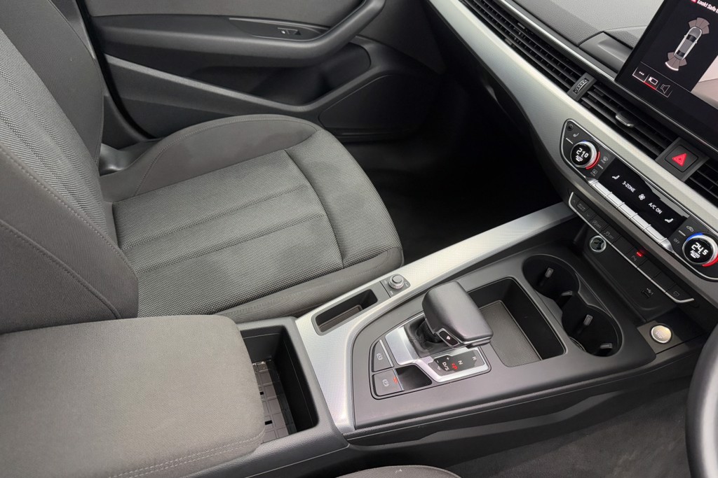 Audi A4 Technik Automatic Petrol Saloon - Stock Number (1552835) - 16th supplementary image