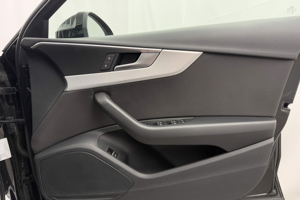 Audi A4 Technik Automatic Petrol Saloon - Stock Number (1552835) - 18th supplementary image
