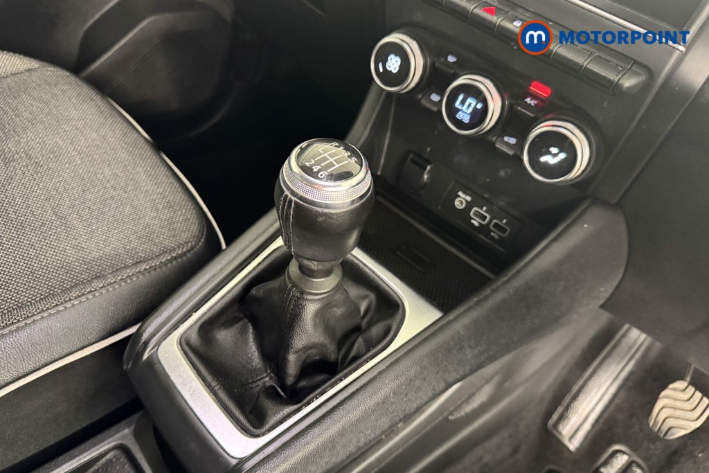 Renault Captur S Edition Manual Petrol SUV - Stock Number (1553608) - 11th supplementary image