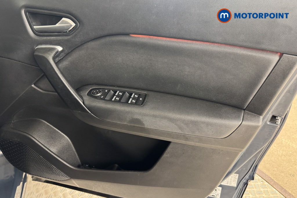 Renault Captur S Edition Manual Petrol SUV - Stock Number (1553608) - 15th supplementary image