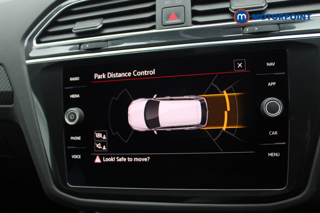Volkswagen Tiguan R-Line Automatic Petrol SUV - Stock Number (1553842) - 8th supplementary image