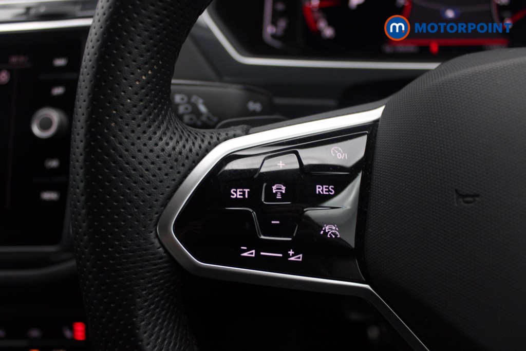 Volkswagen Tiguan R-Line Automatic Petrol SUV - Stock Number (1553842) - 14th supplementary image